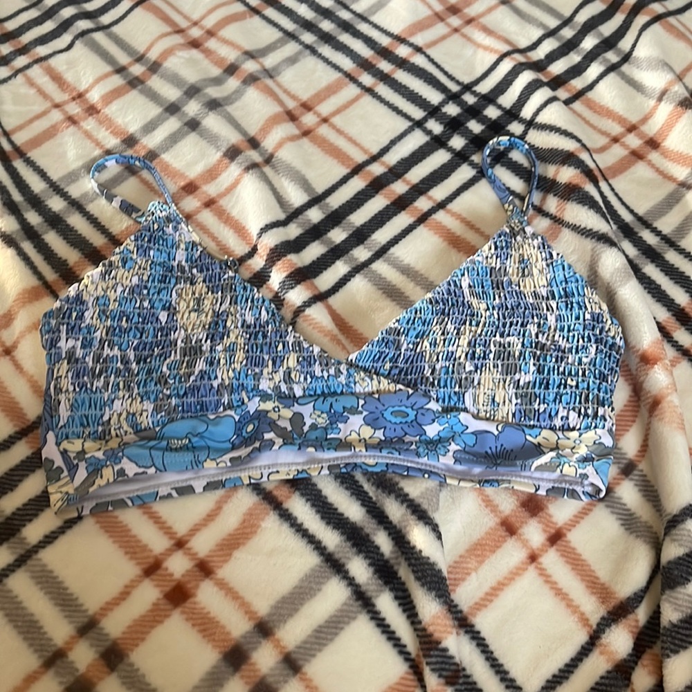 Bikini top